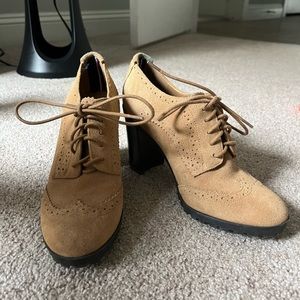 Tommy hilfiger booties size 6.5